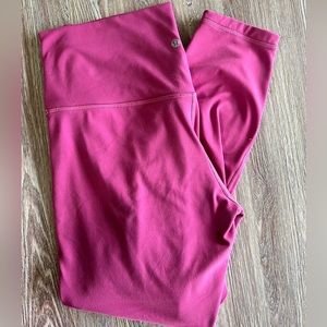 Lululemon Magenta Wonderunders